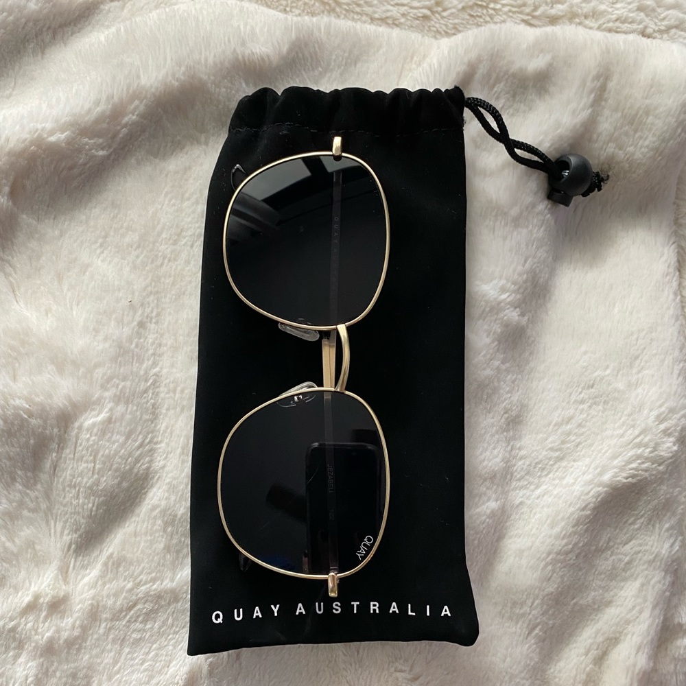 Quay Jezabell Sunglasses